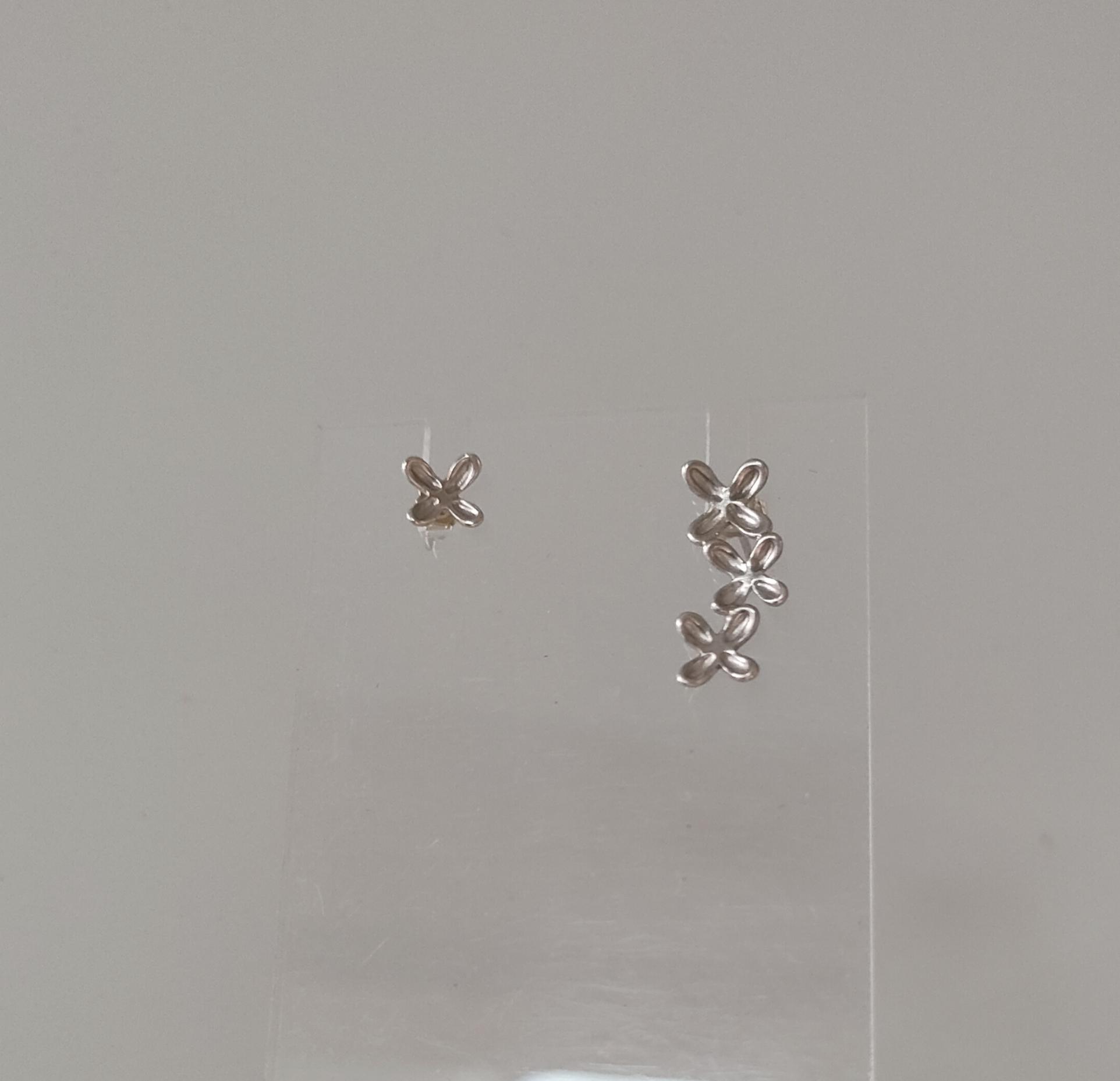 金木犀ピアス 3粒と1粒  no,2 | 6枚目